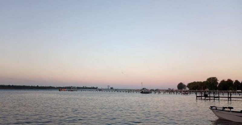 Colony Motel (Pearl Beach Bar & Motel) - From Web Listing (newer photo)